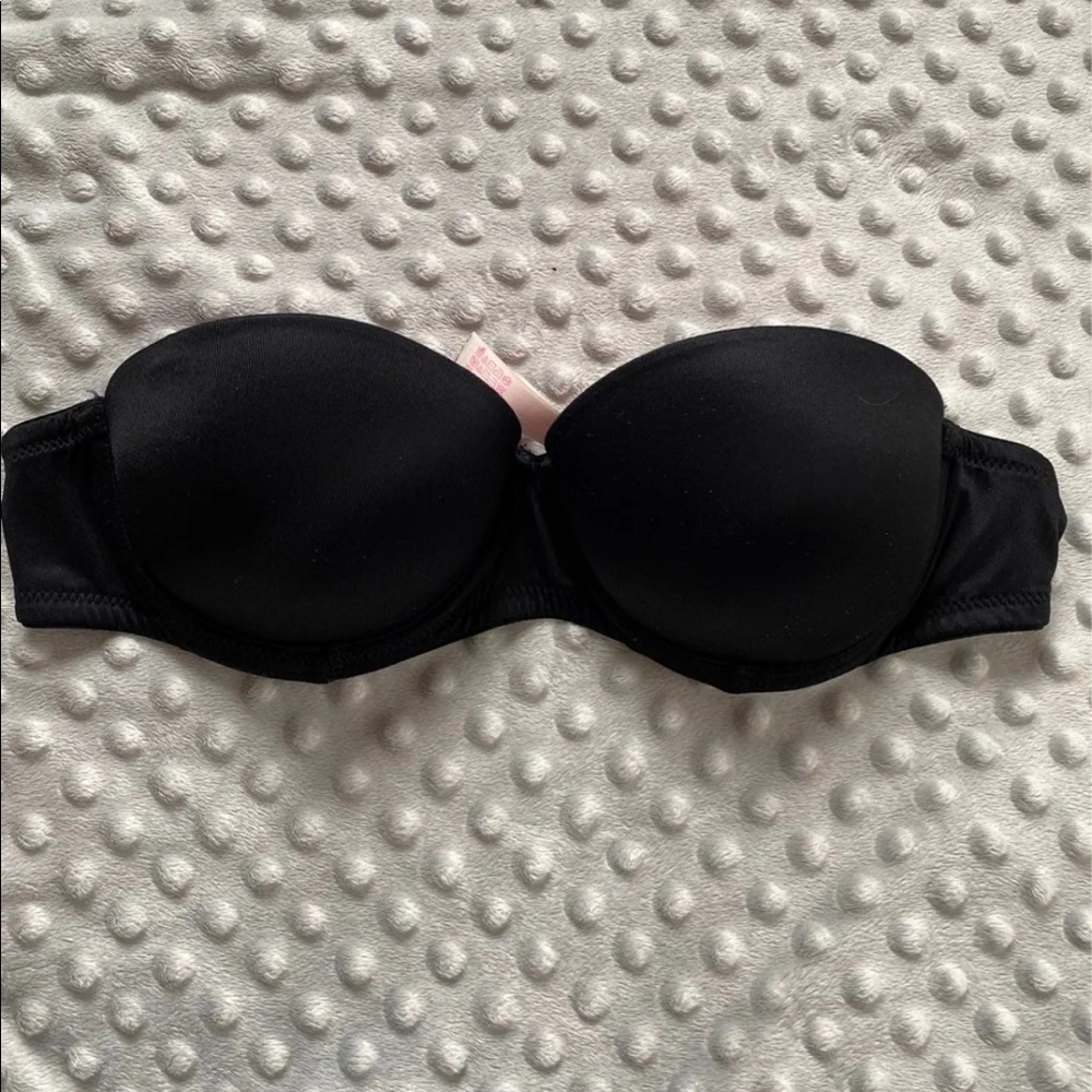 Victoria’s Secret pink bra